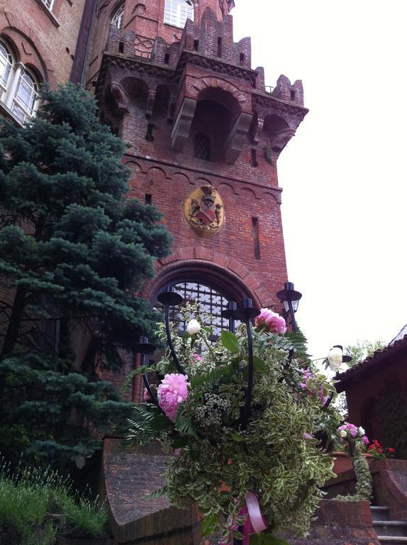 Relais Del Castello Di Oviglio Hotel Exterior foto