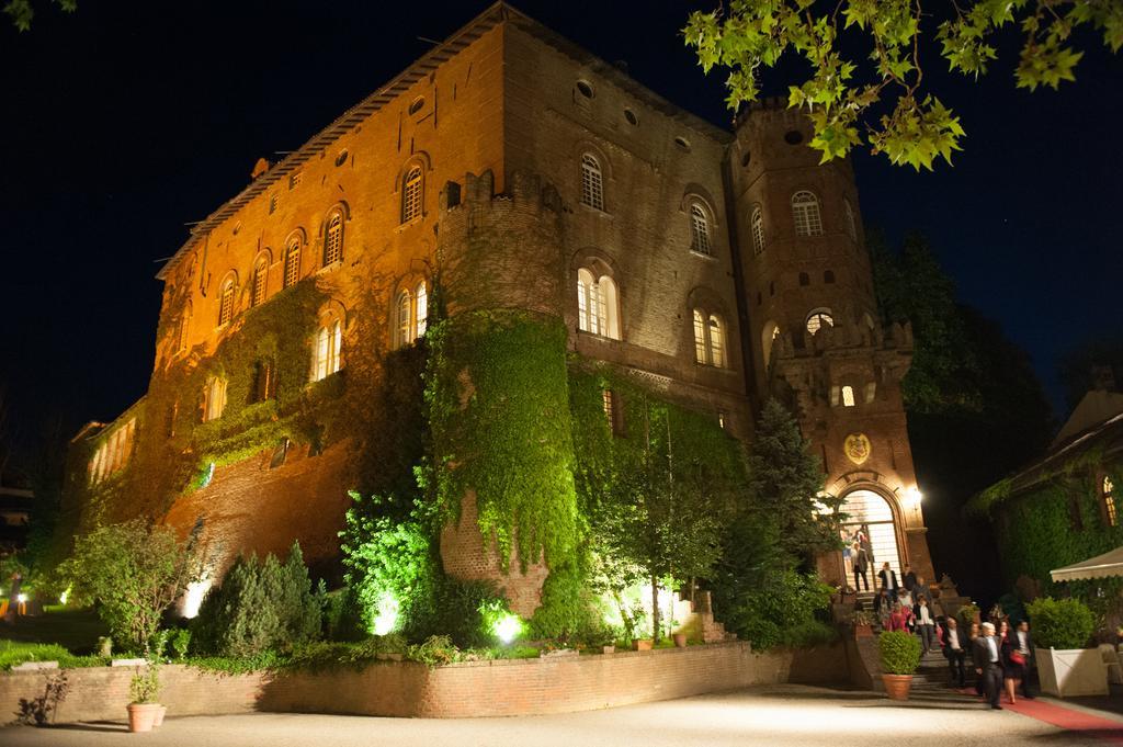 Relais Del Castello Di Oviglio Hotel Exterior foto